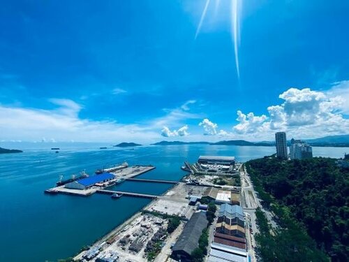 Snug Inn Happy at Jesselton Quay Citypad, Rezerwuj Hotel Hotele w Sabah z Basenem, Basen