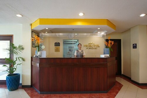 Microtel by Wyndham Tarlac, Varaa Hotelli Tarlac Luzon