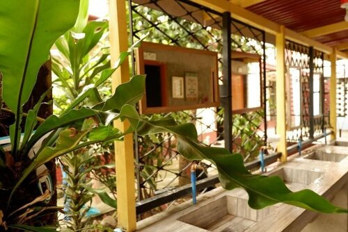 Island Breeze Hostel - Cebu Central, Book Hostel Hotels in Cebu with Parking, Parking