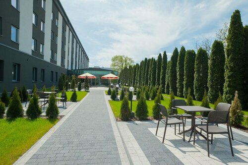 Express Kraków Hotel, Book Hotel Hotels in Lesser Poland with Parking, Parking