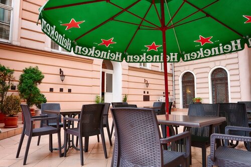 Hotel Pod Orłem, Boek Hotel Hotels in Kujavië-Pommeren met parkeren, Parkeren