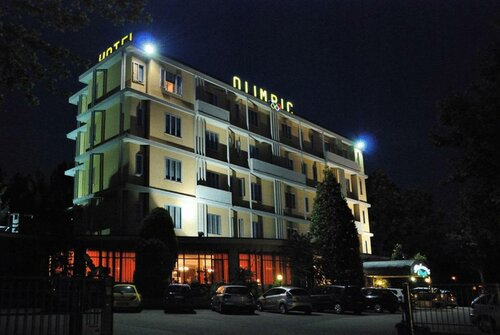 Hotel Olimpic, Забронировать Отель Отели Кастель-Маджоре с парковкой, Парковка