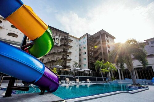 Sabai Inn, Забронировать Отель Отели Центральной Паттайя с парковкой, рядом с Мэрия города Паттайя, Парковка