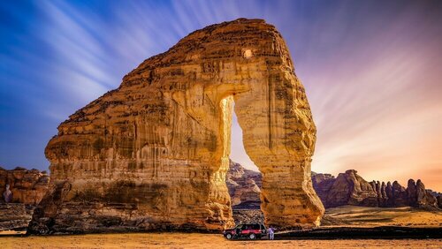 InterContinental Dar Al Iman Madinah by IHG, Забронировать Отель Медина Эль-Мадина, рядом с Ворота Умар ибн аль-Хаттаба в мечети Масджид ан-Набави