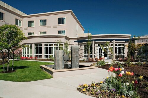 Courtyard by Marriott Seattle Kirkland, Забронировать Отель Киркленд Вашингтон