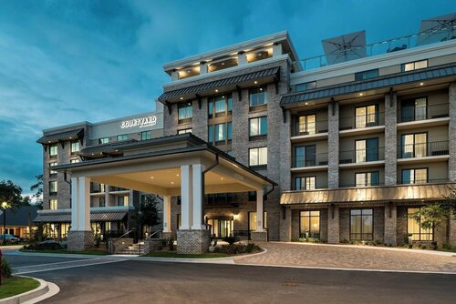 Courtyard by Marriott Hilton Head Island, Забронировать Отель Хилтон-Хед-Айленд Lowcountry