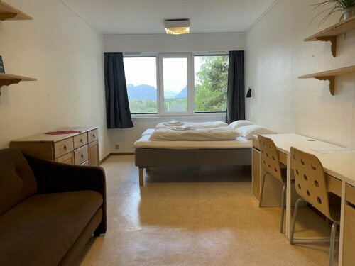 BORG Sommerhotell, Забронировать Отель Олесунн Ålesund Region