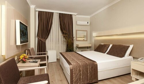 Grand Boss Suit Hotel, Забронировать Отель Отели Средиземноморского региона с парковкой, Парковка