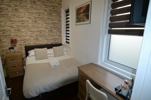 Hotel 33, Book Hotel 3-stjernede hoteller i Merseyside, 3*