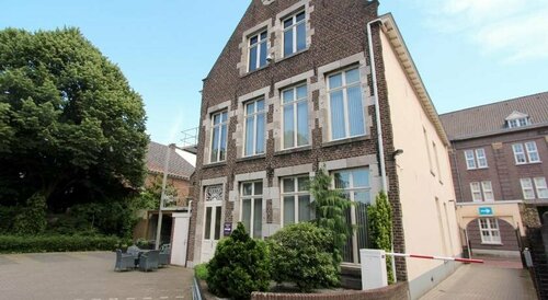 Villadelux Swalmerhof, Book Hotel Roermond 