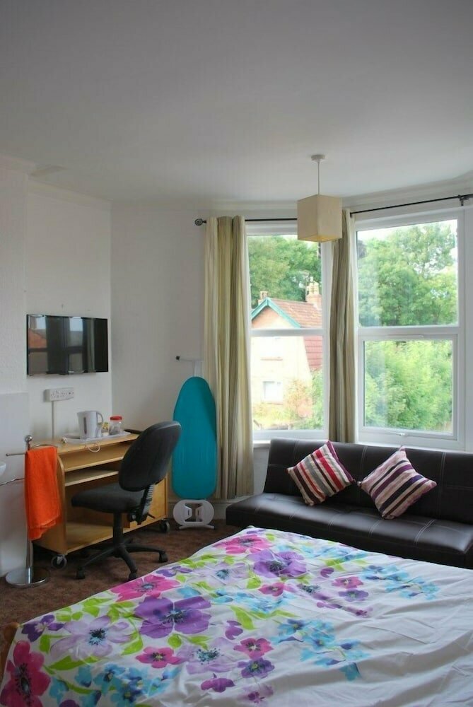Clift Guest House