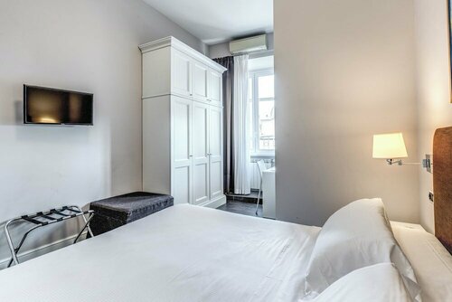 Guest House Cavour 278, Забронировать Гостевой дом Отели в центре Рима, в центре, Завтраки