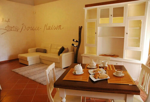 B&B Douce Maison, Prenota Bed & breakfast Hotel in centro a Alba, hotel in centro a Alba, Colazione