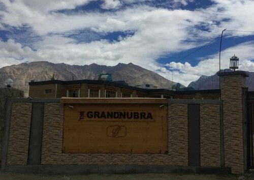 Hotel Grand Nubra, Забронировать Отель Отели Джамму и Кашмира с завтраком, Завтраки