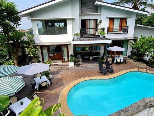 Date & Dine Resort