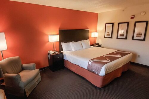 Quality Inn Atchison, Book Hotel Hoteller og overnatningssteder i Atchison, nær Nell Hill's, Hotel