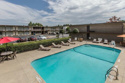 Quality Inn & Suites Easley - Greenville, Prenota Hotel Easley 