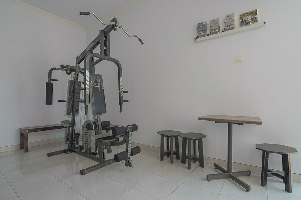 RedDoorz Plus near Alun Alun Kuningan