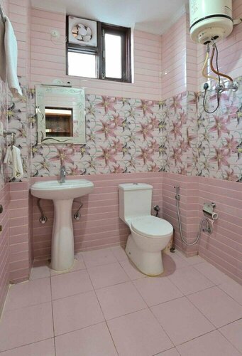 Hotel Forest Hill, Забронировать Отель Отели Дхармсала с парковкой, Парковка