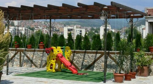 Family Hotel Adjev Han