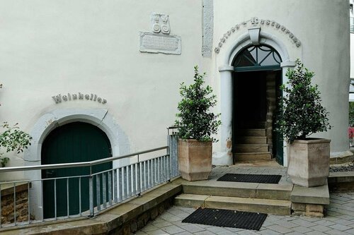 Hotel am Schloss Rockenhausen, Забронировать Отель Rockenhausen Рейнланд-Пфальц