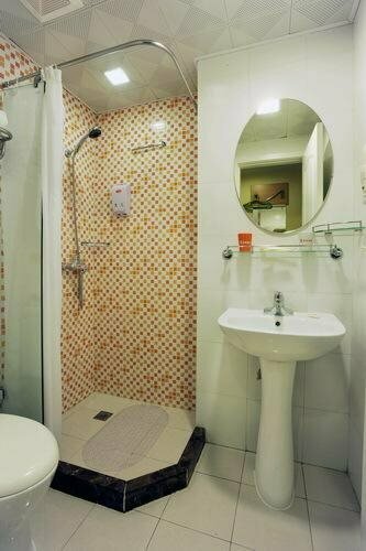 Motel 168 Si Ping Road Inn, Varaa Motelli Shanghai Shanghai