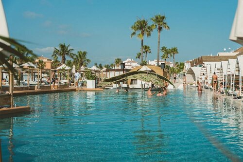 Lago Resort Menorca, Забронировать Курортный отель Кала'н-Бош Менорка