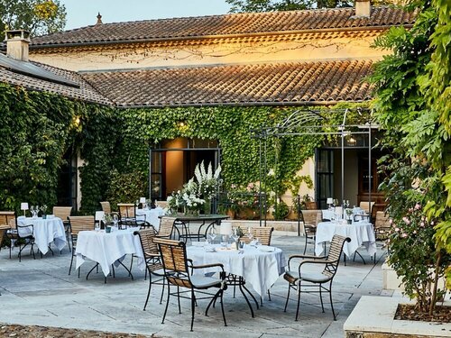 Château de Montcaud, Réserver Hôtel Hôtels 5 étoiles à Gard, 5*