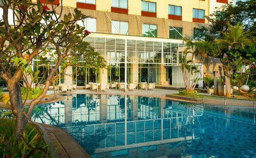 Hotel Santika Premiere Slipi Jakarta, Book Hotel Hoteller i Jakarta med parkering, Parkering