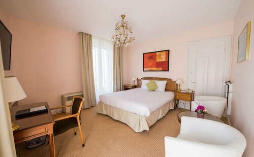 Hotel Eden Palace au Lac, Забронировать Отель Отели Монтрё с бассейном, рядом с Казино в Монтрё, Бассейн
