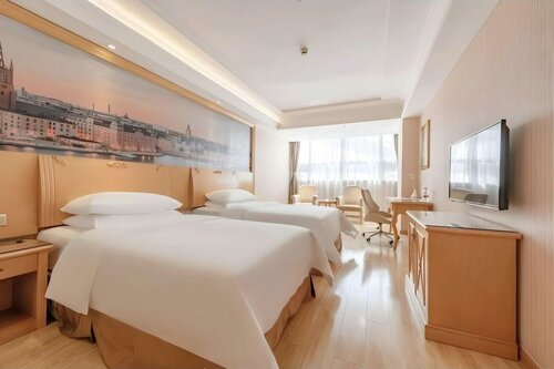 Vienna Hotel Shenzhen (FuYong metro station branch), Забронировать Отель Отели Баоань 3 звезды, 3*