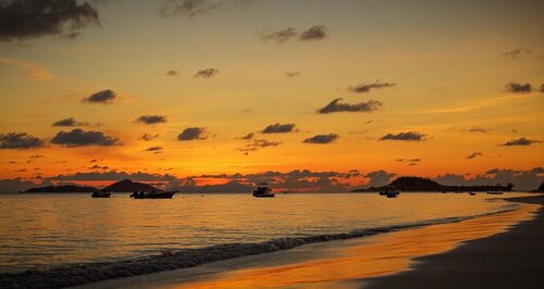 Dhevatara Beach Hotel, Prenota Hotel Hotel a Praslin con piscina, Piscina