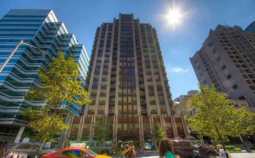 Sky Suites Yorkville, Забронировать Отель Торонто Greater Toronto Area, рядом с Maple Leaf Gardens