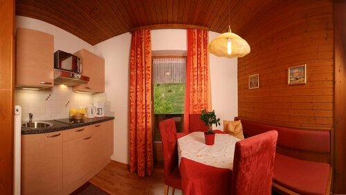 Frühstückspension Seeblick, Забронировать Отель Отели Ахенкирх с парковкой, рядом с Экспресс Хриштлума, Парковка