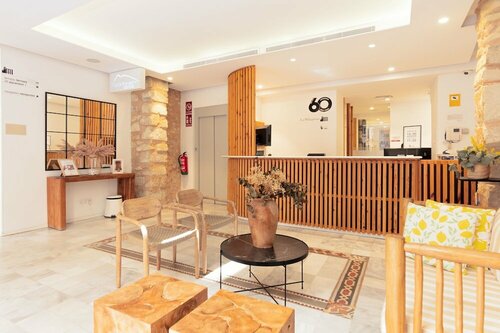 Hotel La Milagrosa, Забронировать Отель Аликанте Памплона