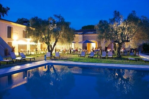 La Bégude Saint-Pierre, Réserver Hôtel Hôtels 4 étoiles à Gard, 4*