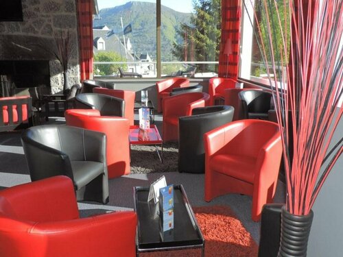 Hôtel Le Panorama, Book Hotel Hoteller i Rhône-Alps med parkering, Parkering