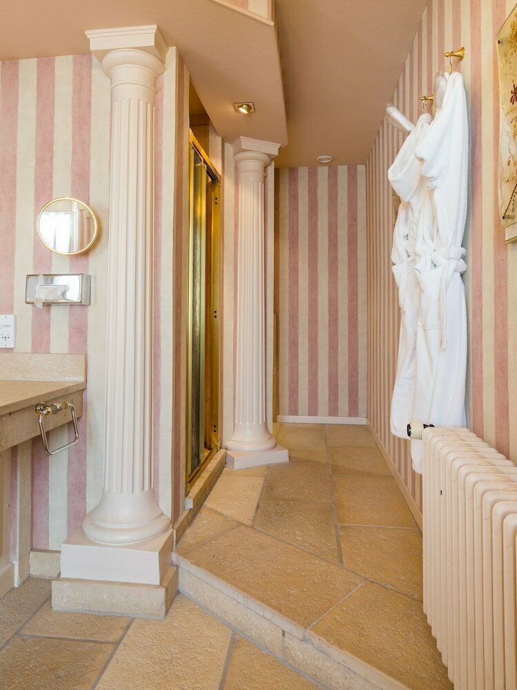 Hostellerie de la Pommeraie by Popinns