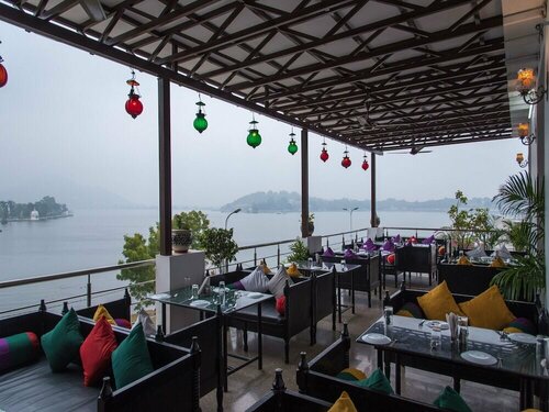 OYO 11716 Hotel Everest, Забронировать Отель Эклингджи штат Раджастхан