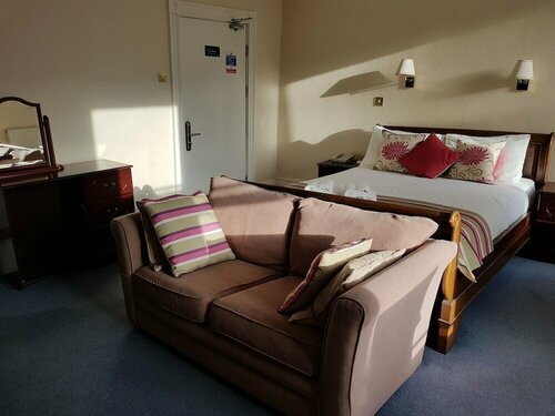 Harry's Hotel & Restaurant, Book Hotel Aberystwyth Ceredigion