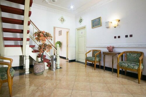 RedDoorz near Pantai Falajawa Kota Ternate, Забронировать Гостевой дом Гостевые дома Северного Малуку, Гостевой дом