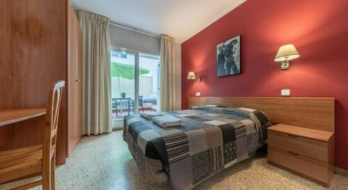 Marinada, Varaa Hotelli Cambrils El Baix Camp