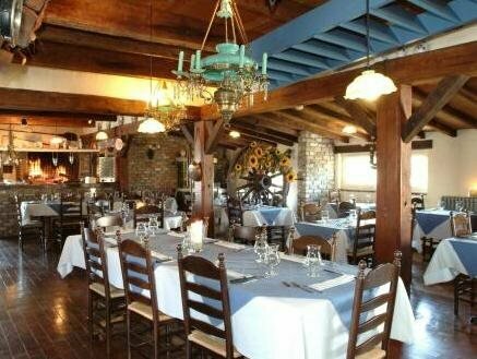 Hotel Restaurant D'Hofstee, Забронировать Отель Отели Bruges Woodland с парковкой, Парковка