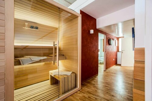 Suite&Spa Chambres Du Monde, Забронировать Отель Кальяри Южная Сардиния, рядом с Кафедральный собор Св. Марии