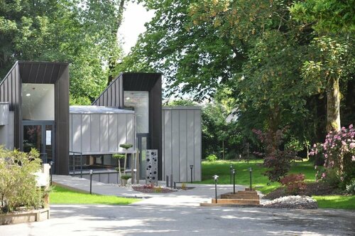 Le Clos Du Pontic Logis et CitHotel, Забронировать Отель Ландерно Finistère