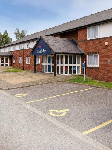 Travelodge Sheffield Richmond, Забронировать Отель Шефилд Южный Йоркшир