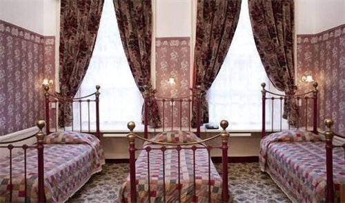 Caravel Guest House, Забронировать Отель Эдинбург Midlothian, рядом с Музей детства