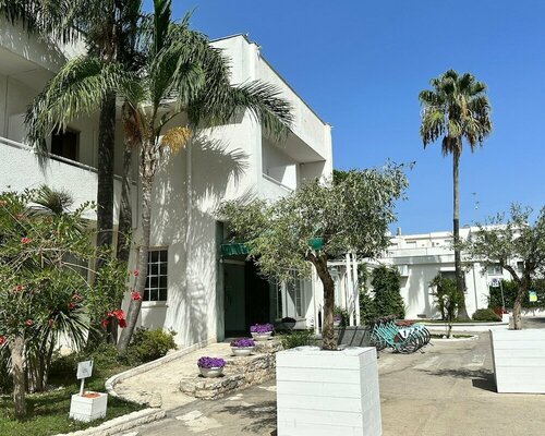 Hotel Riva Del Sole, Varaa Hotelli Hotellit Bari Province ruokailulla, Puolitäysi / Täysihoito
