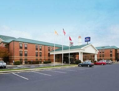 Baymont by Wyndham Knoxville/Cedar Bluff, Забронировать Отель Ноксвилл Теннесси