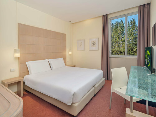 B&B HOTEL Calenzano First, Забронировать Отель «постель и завтрак» Отели Каленцано по системе «всё включено», Всё включено
